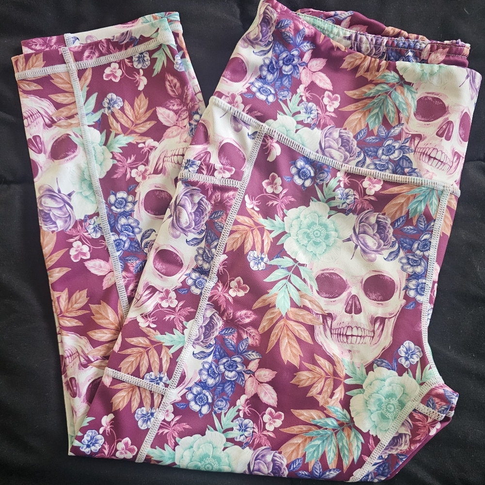 Constantly Varied Gear Tropiskull Capri Leggings